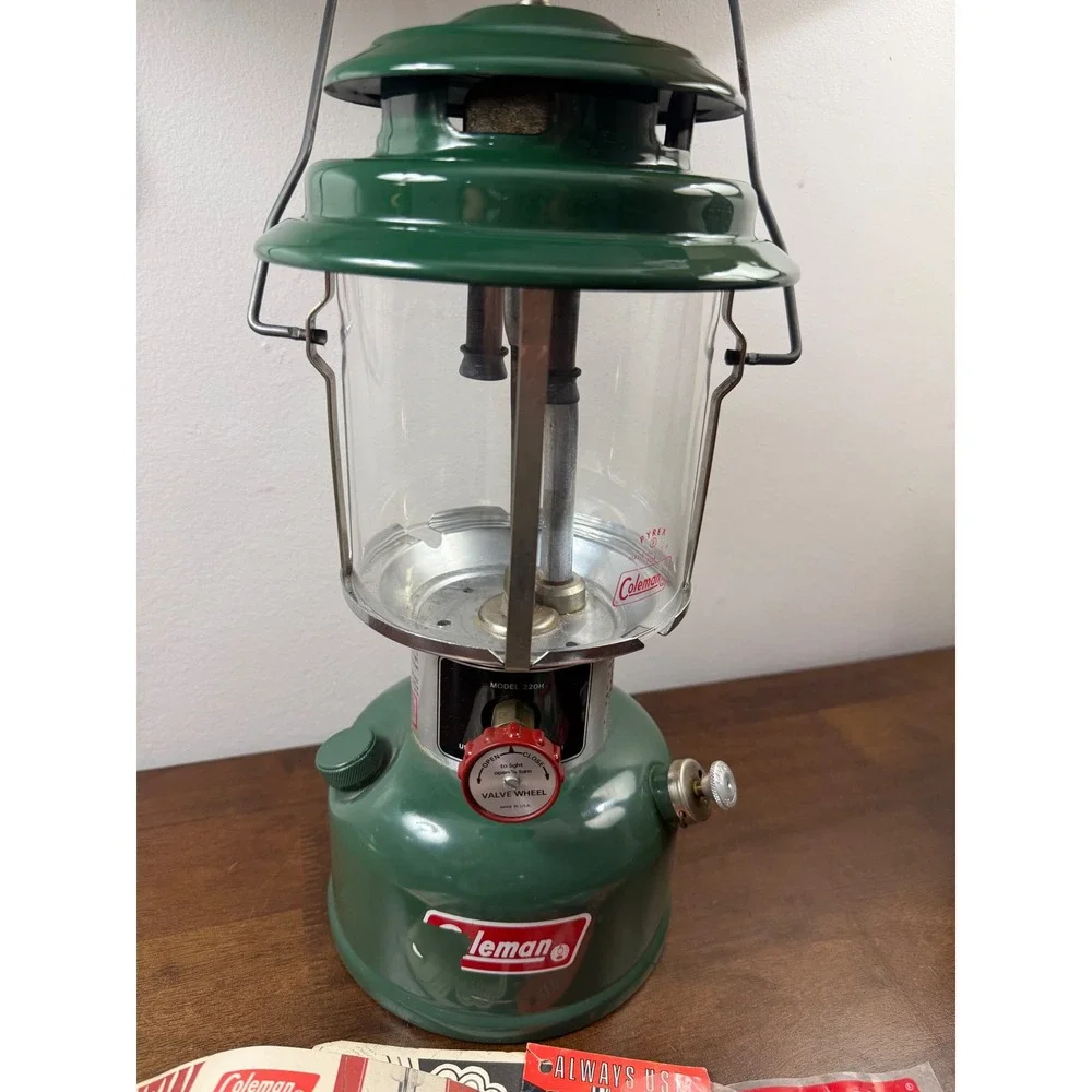Vintage Coleman 220H Lantern Green Double Mantle Gas Camping Light 1973 USA